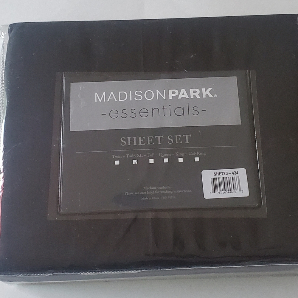 Madison Park Micro+Throw Pillow
